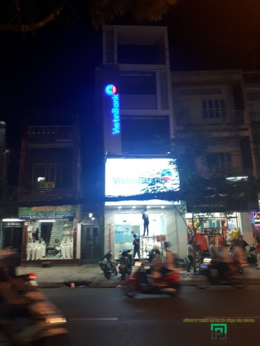 Làm Bảng Hiệu Hộp Đèn 3M Giá Rẻ