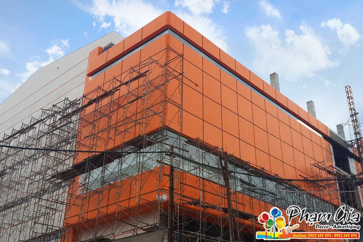 Thi công shop giá rẻ