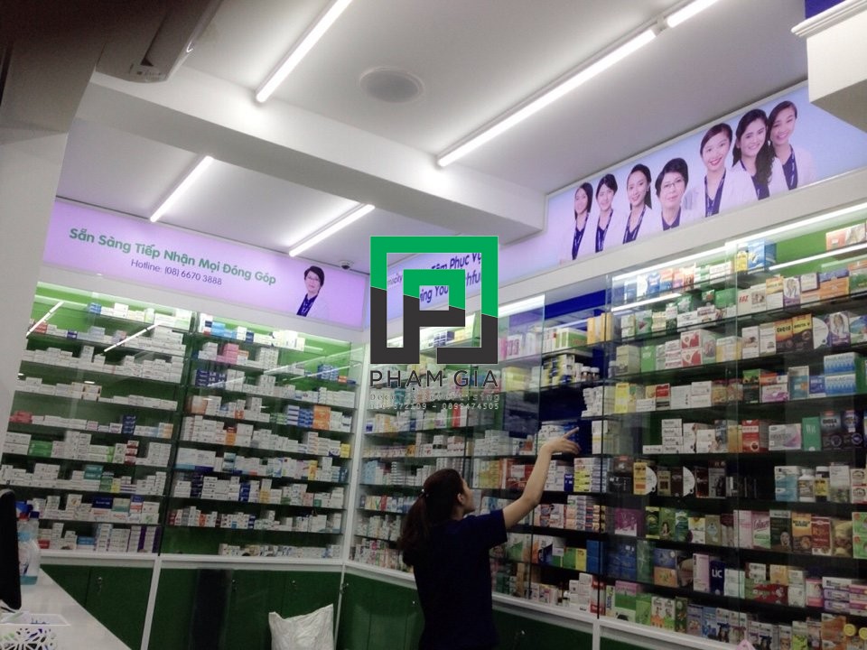 ke kính pharmacity