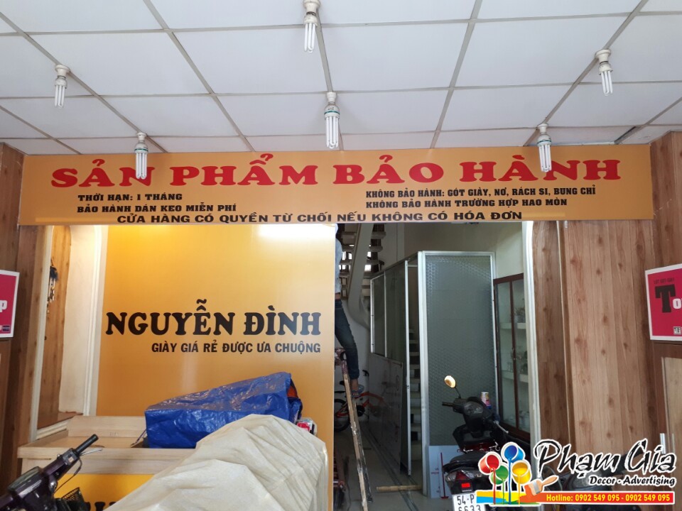 lam bang hieu lac long quan