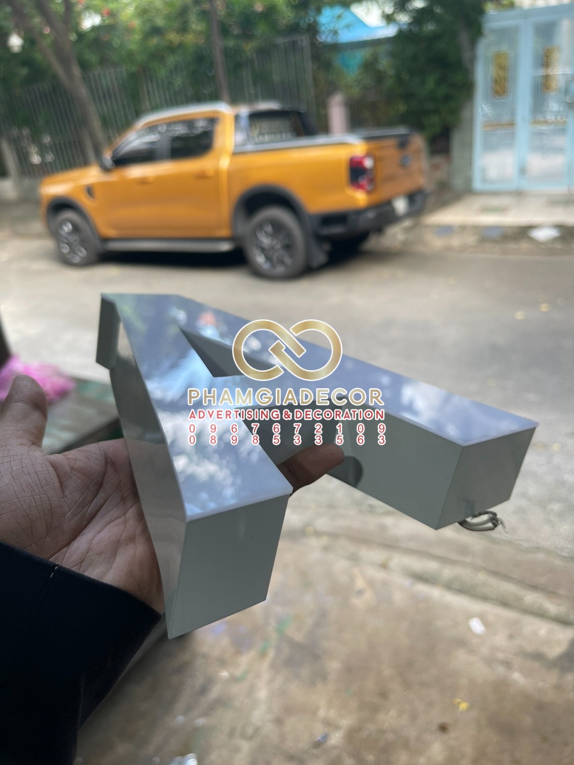 lam bang hieu tet 2024