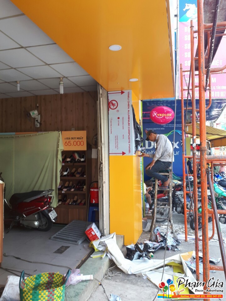 lam bang quang cao shop