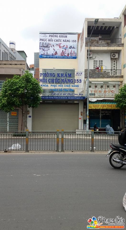 lam bien quang cao