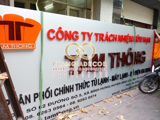 Làm bảng hiệu công ty chuyên nghiệp tại HCM