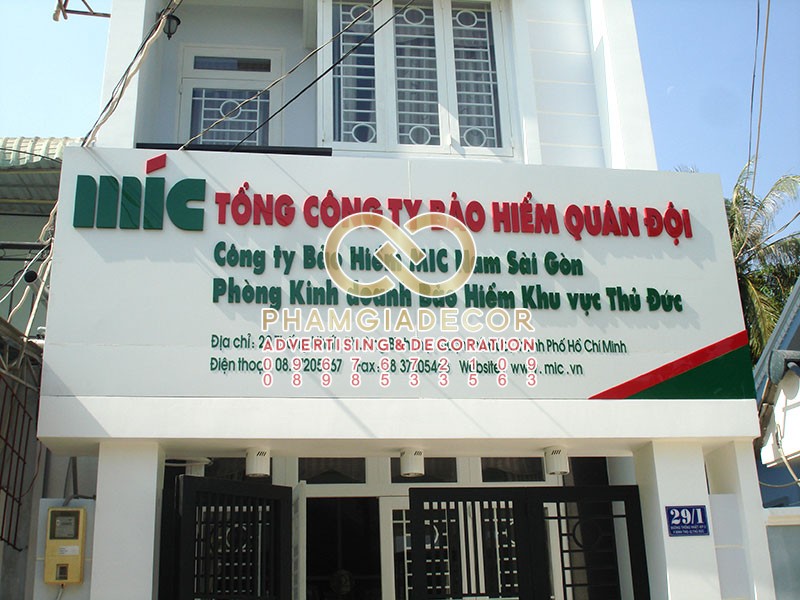 làm bảng hiệu công ty chuyên nghiệp tại HCM