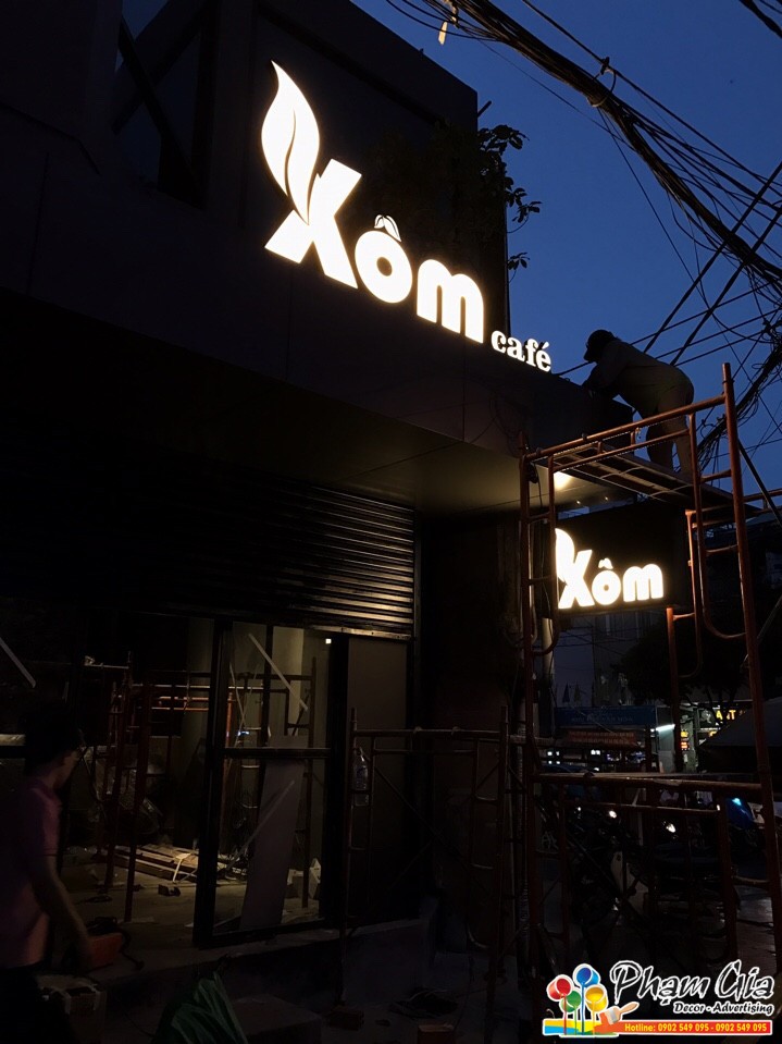 Làm Biển Bảng Quảng Cáo Quân 4
