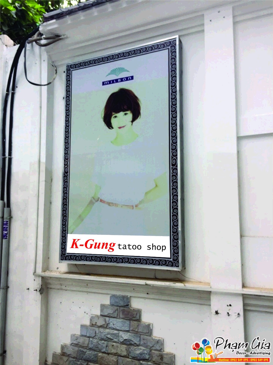 logo bang ngoai duong