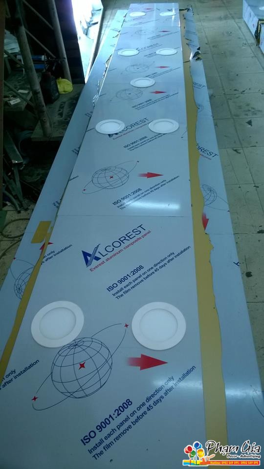 thi cong alu q6