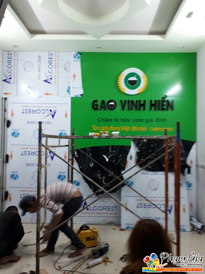 thi cong chu noi