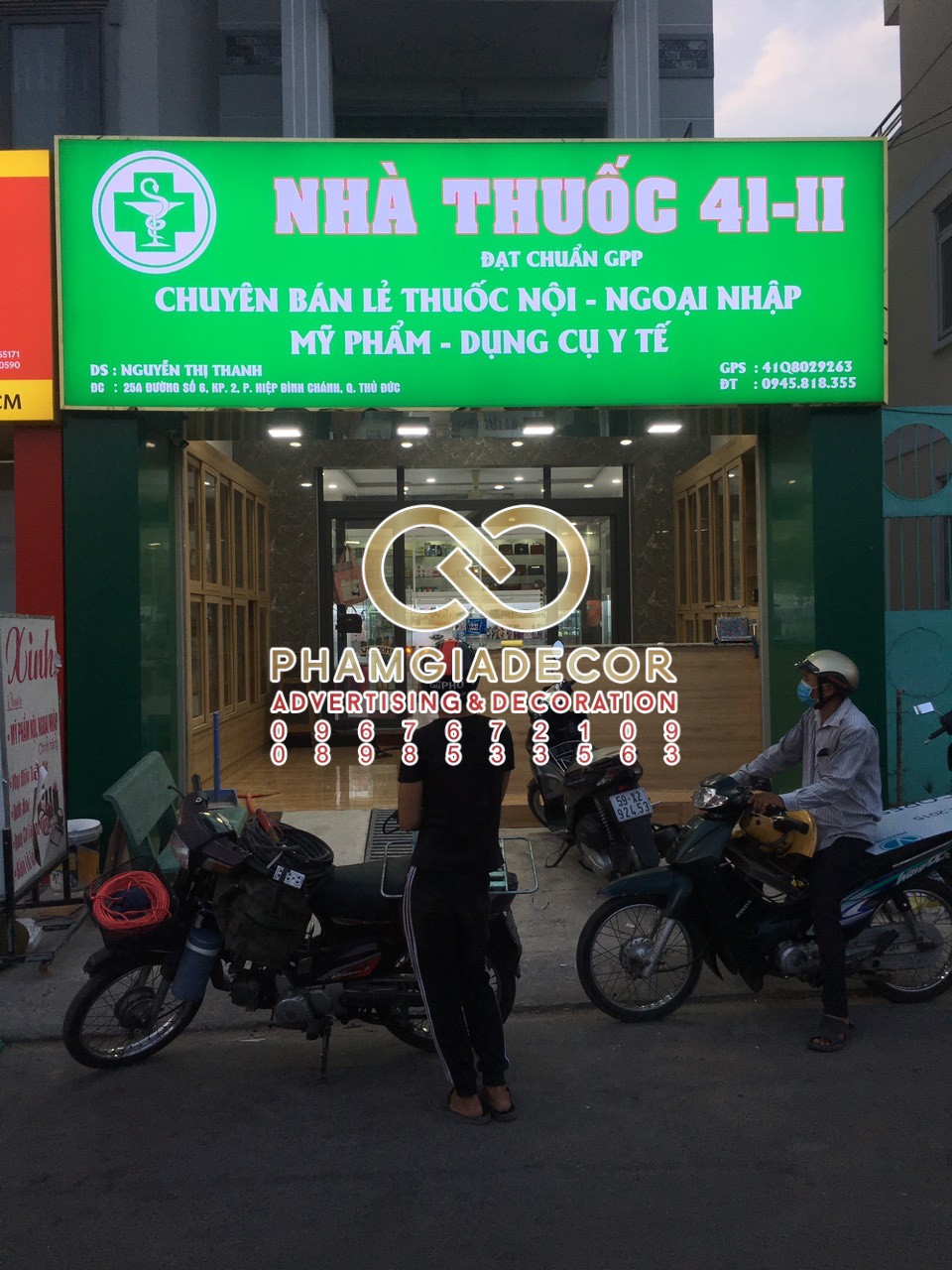 Làm bảng hiệu hộp đèn 3M in UV cao cấp