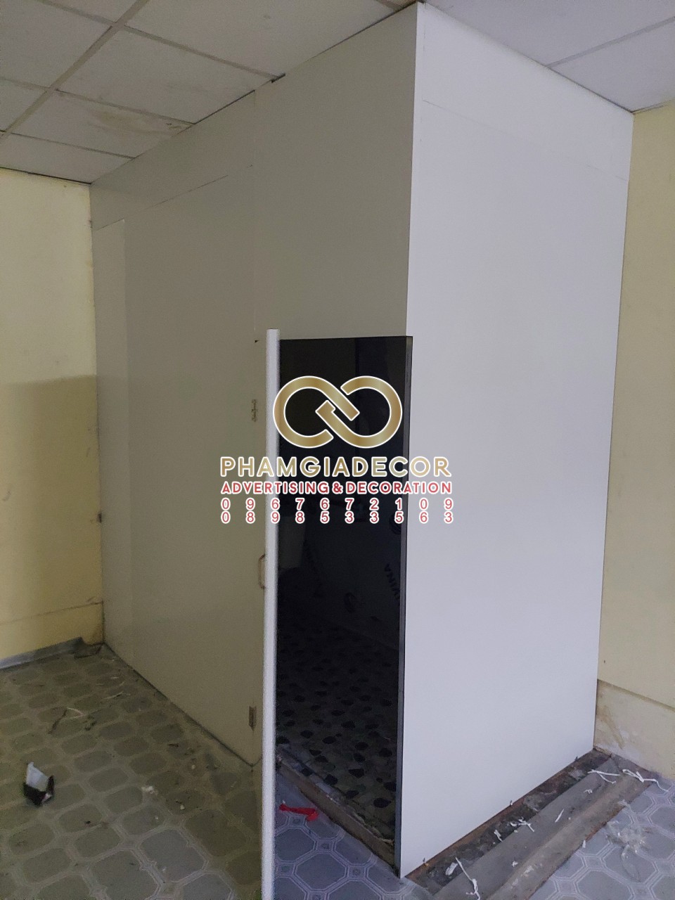 Làm vách ngăn phòng ngủ, vệ sinh, phòng khách giá rẻ