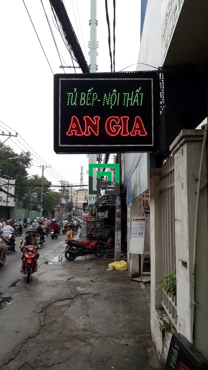hop den nhap nhay